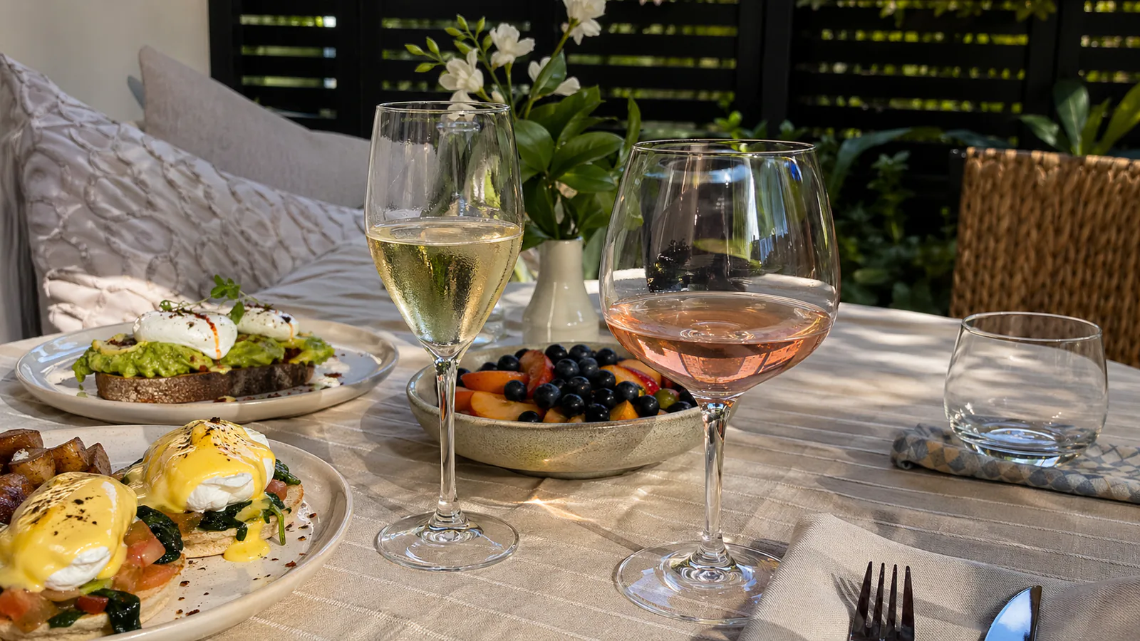 Best Wine for Brunch: 12 Bottles for Lazy Weekends